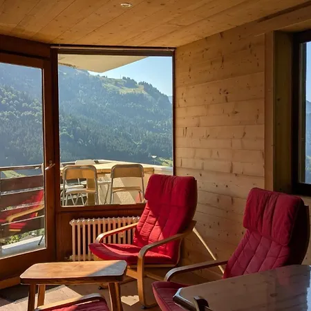 Aravis 1500, No 4, 3 Pieces, Vue Montagne Apartment